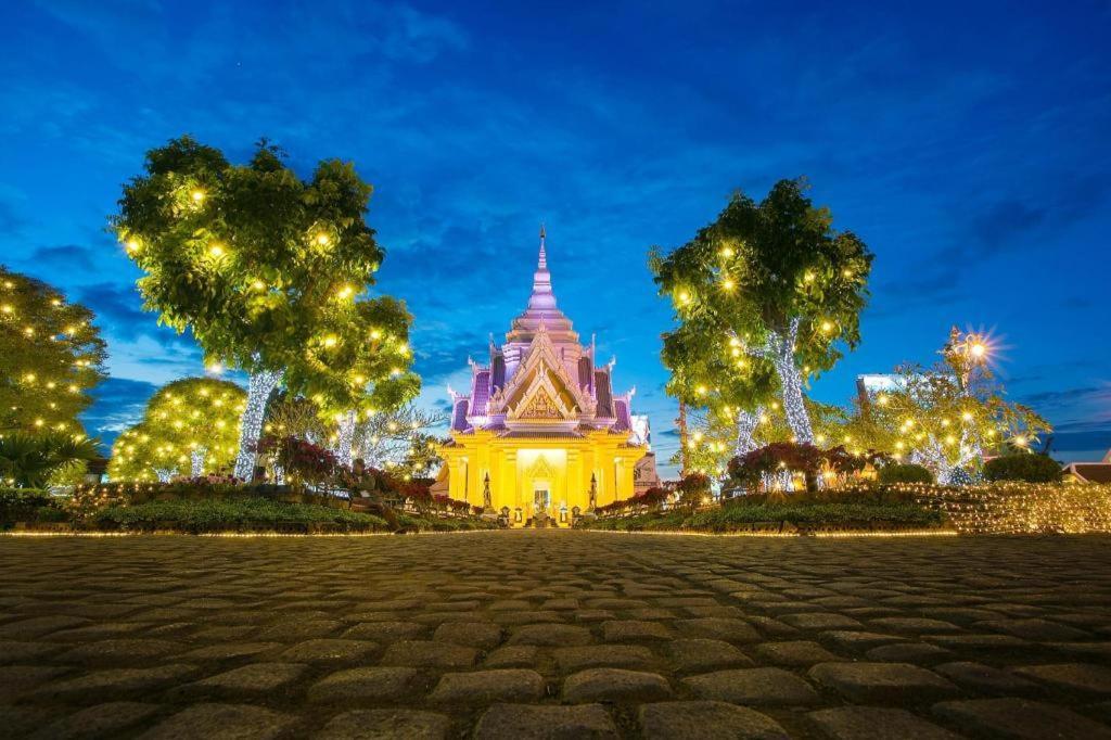 Ingtara Hotel Khon Kaen Exterior foto