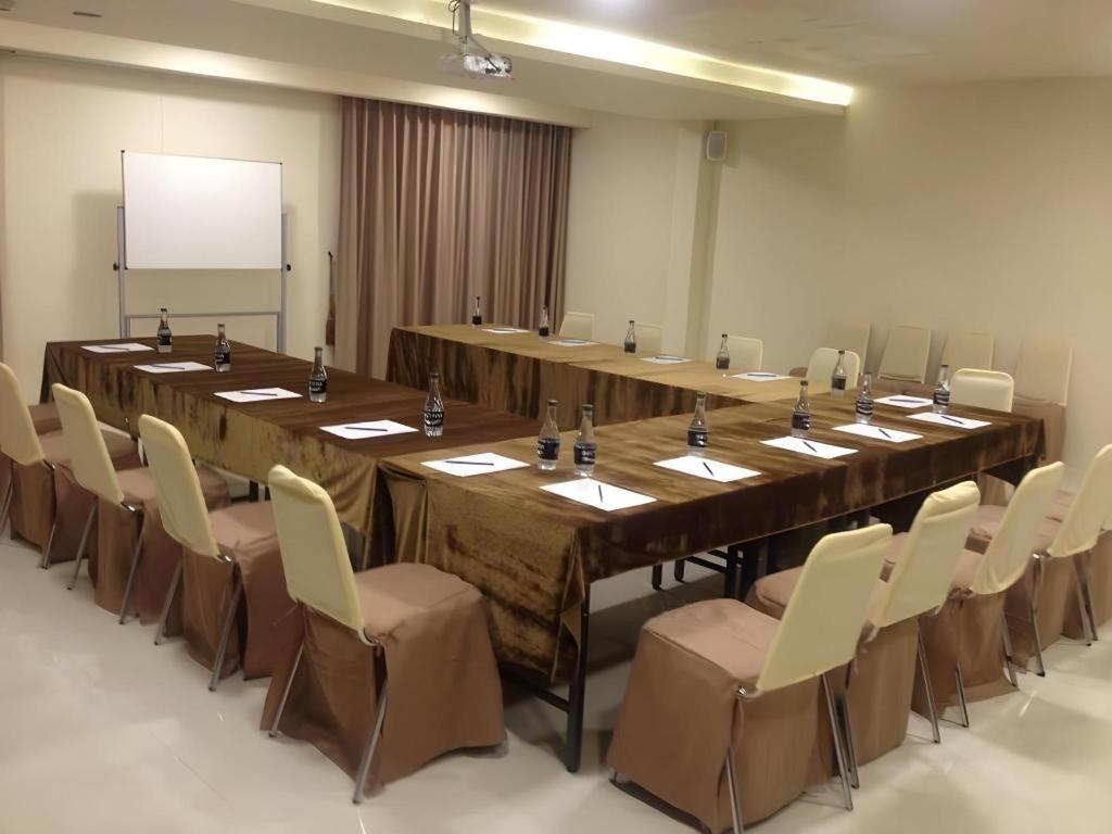 Ingtara Hotel Khon Kaen Exterior foto